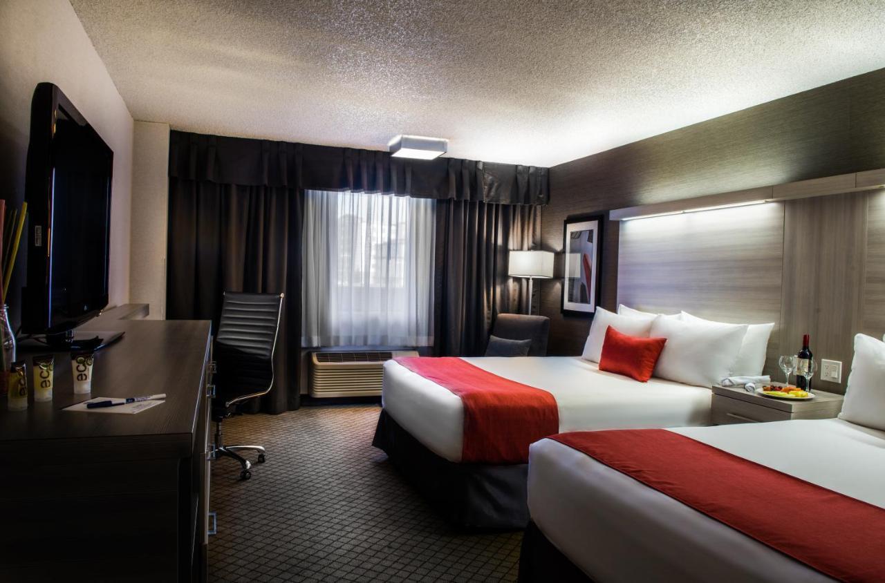 Best Western Plus Village Park Inn Calgary Exterior photo