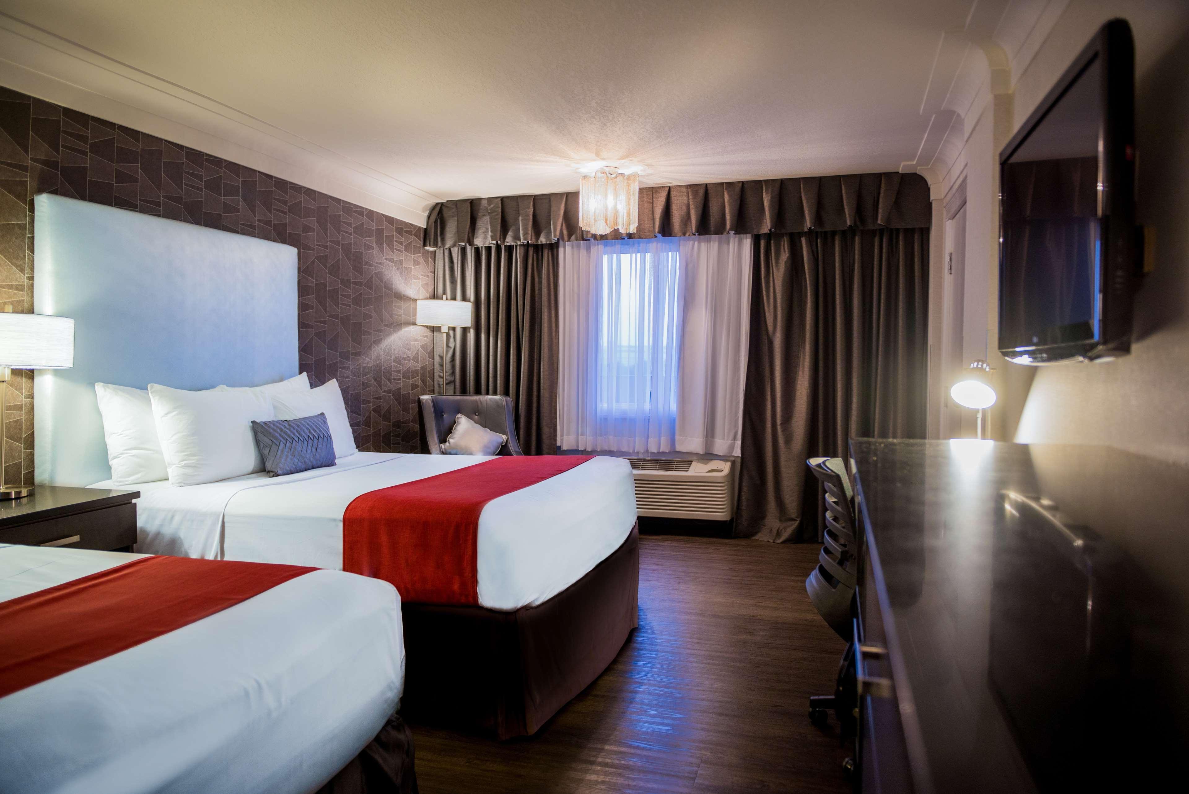 Best Western Plus Village Park Inn Calgary Exterior photo
