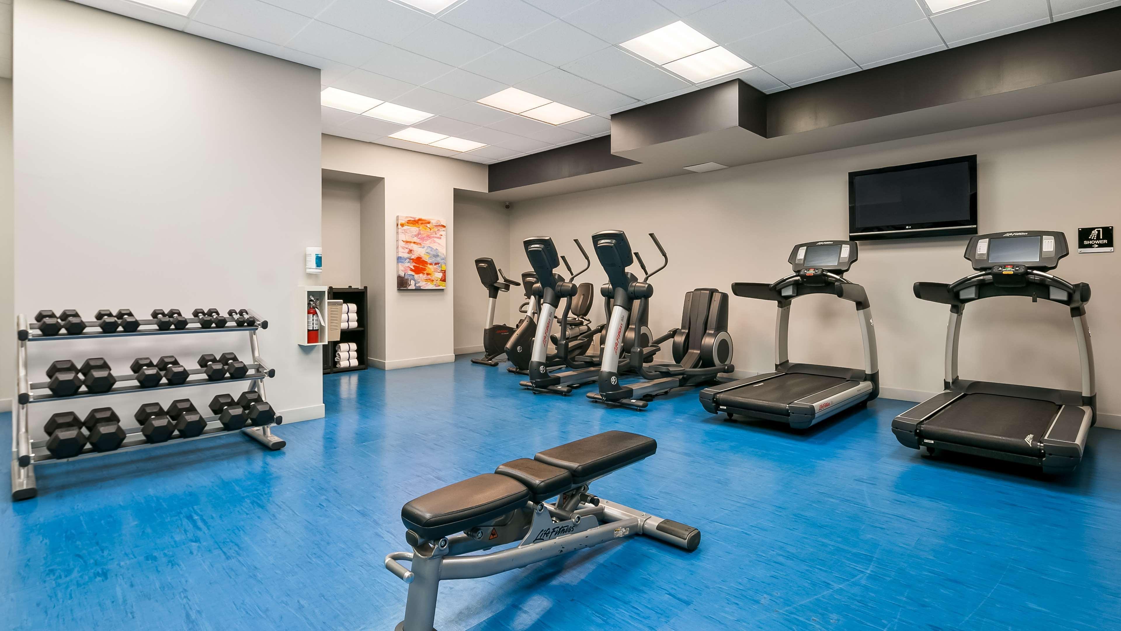 Best Western Plus Village Park Inn Calgary Exterior photo